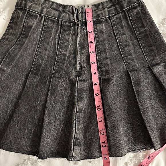 Stradivarius Denim Bustier & Box Pleat Mini Skirt Set (S & 00) - Picture 8 of 9